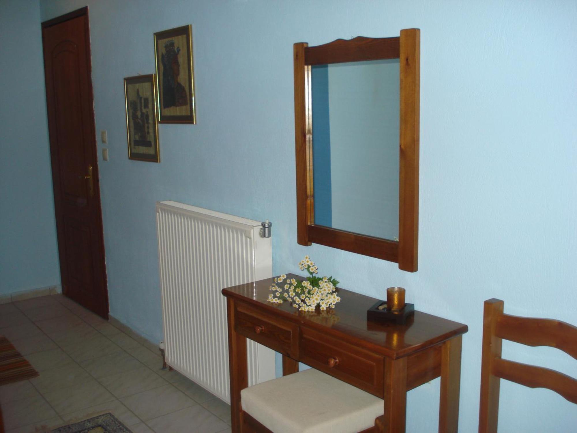 Iris Hotel Arachova Bagian luar foto