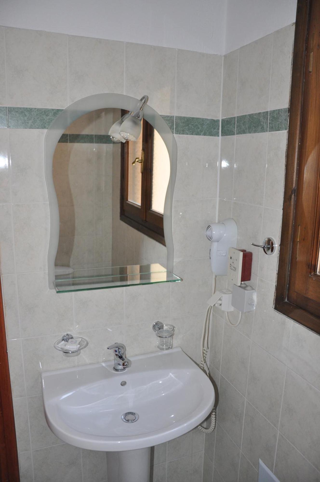 Iris Hotel Arachova Bagian luar foto